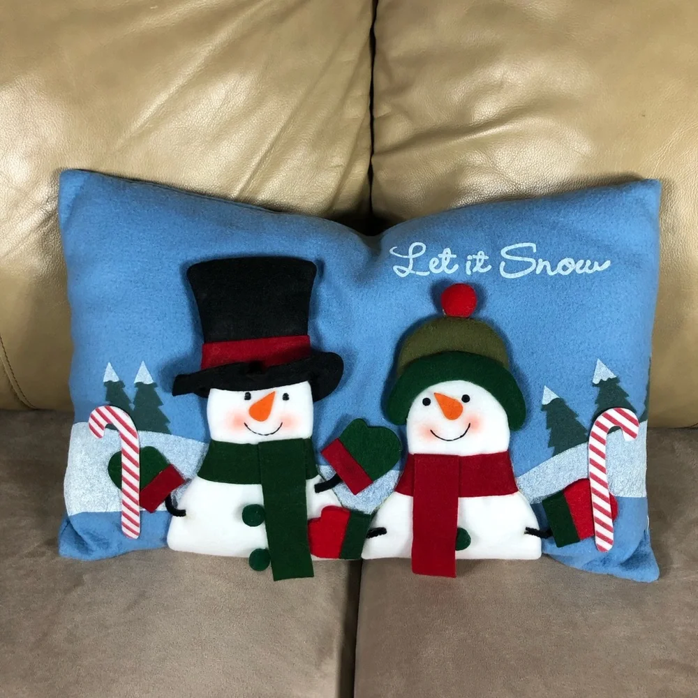 2 Hand Made 3D Felt Multicolor Christmas Holliday Snow Men Reindeers Pillows‎
